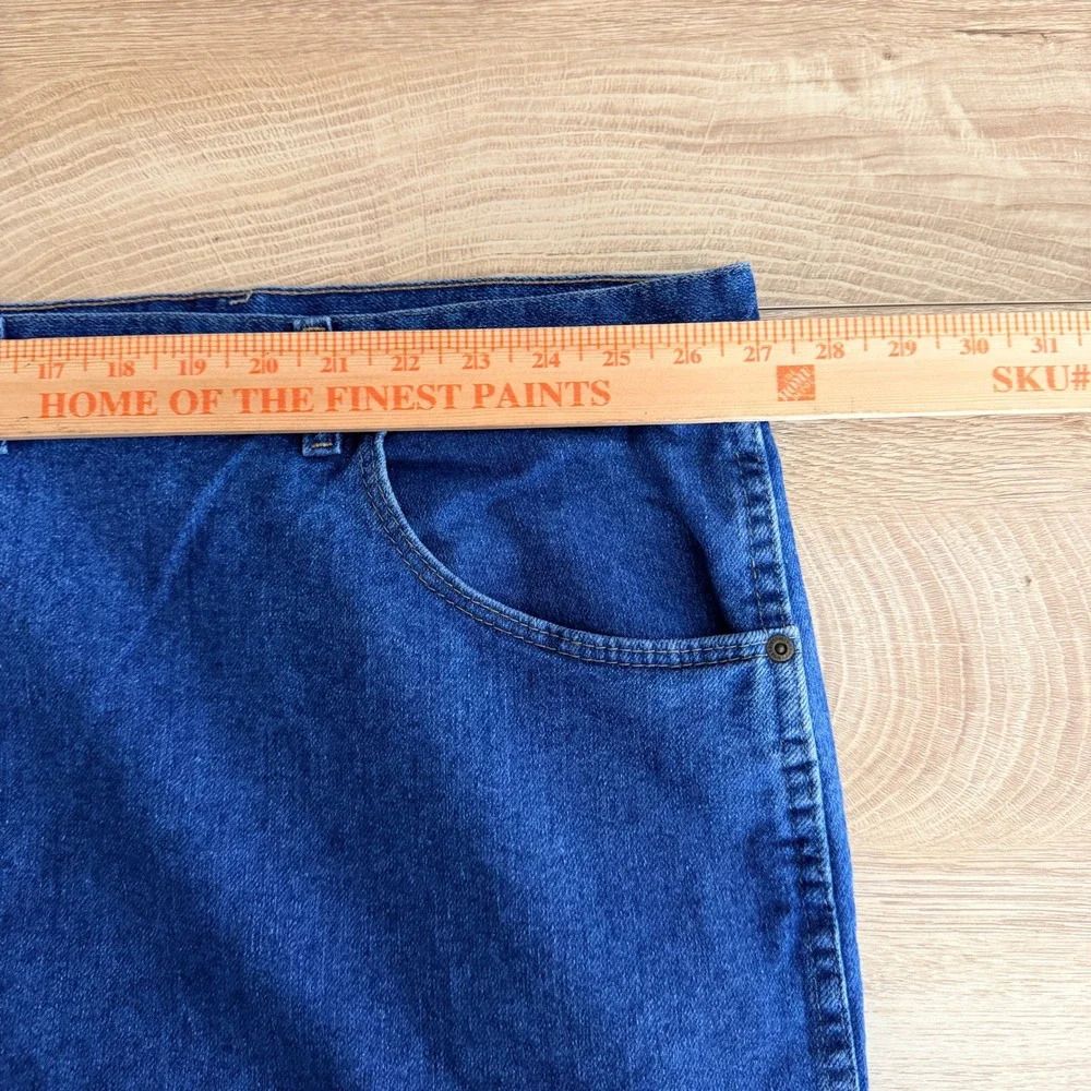 Wrangler Rugged Wear Jeans Mens 54x32 Blue Flex Denim Stretch Relaxed NWT